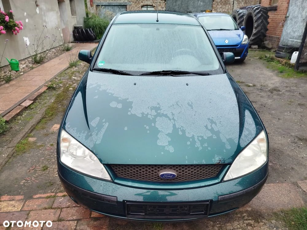 Ford Mondeo 1.8 Ghia - 8