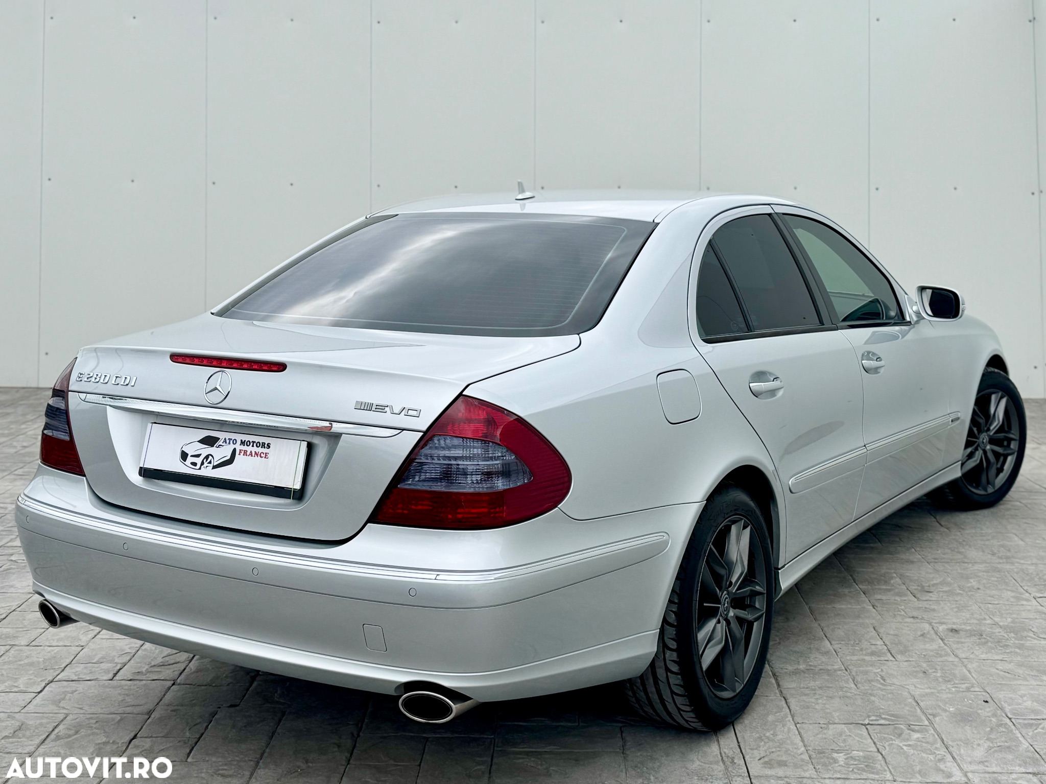 Mercedes-Benz E - 3