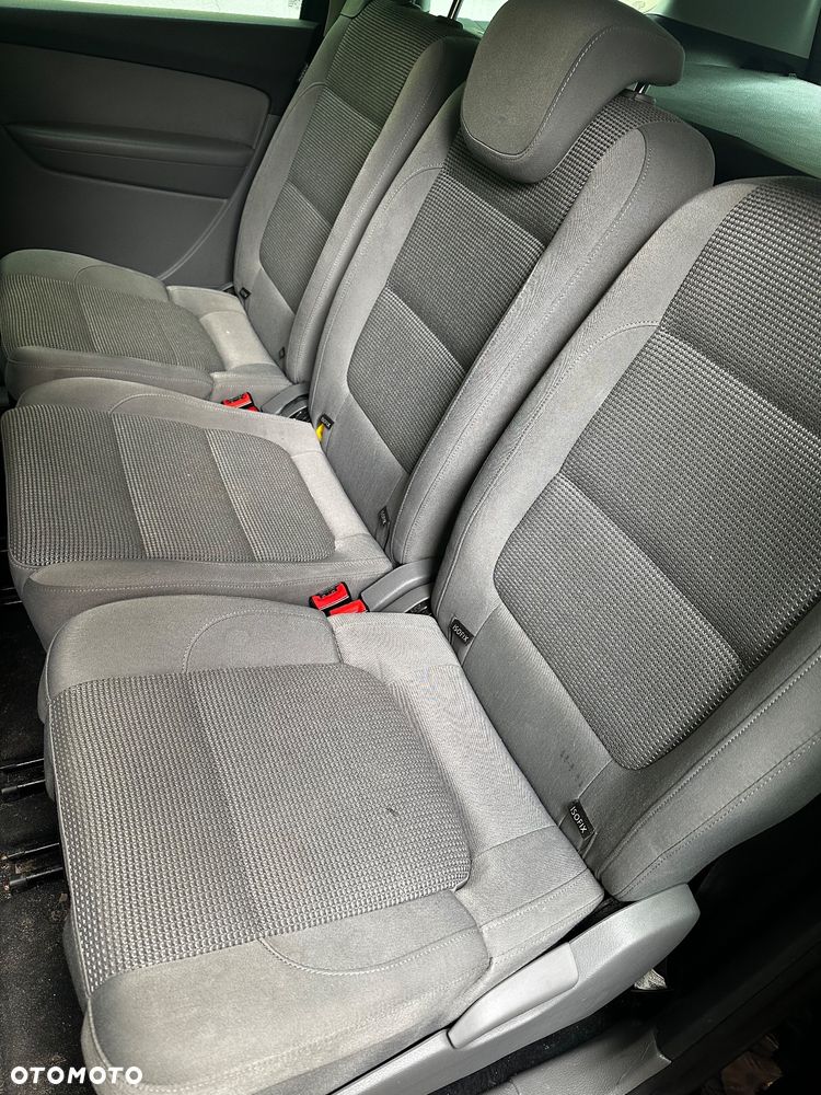 Volkswagen Sharan 2.0 TDI Comfortline DSG - 6