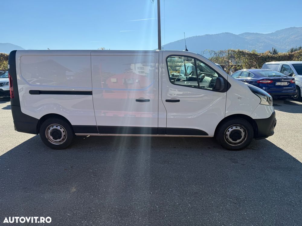 Renault 2,4 tone Trafic L2H1 - 14
