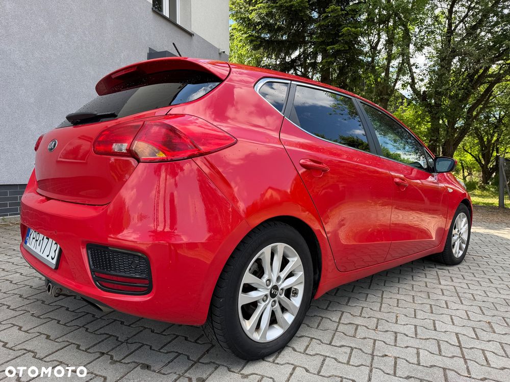 Kia Ceed 1.4 CVVT ISG Dream Team Edition - 6