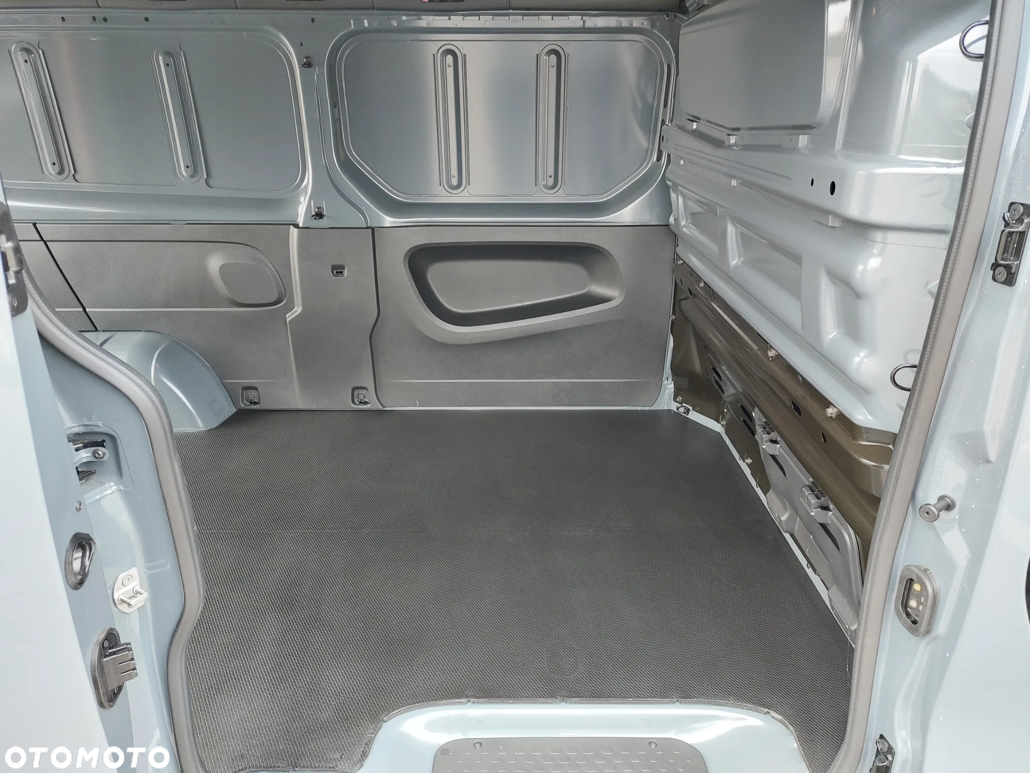 Renault Trafic - 12