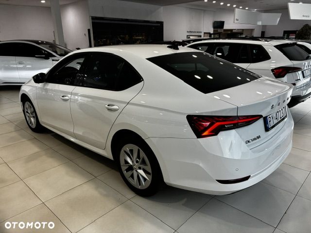 Skoda Octavia 2.0 TDI Ambition DSG - 3