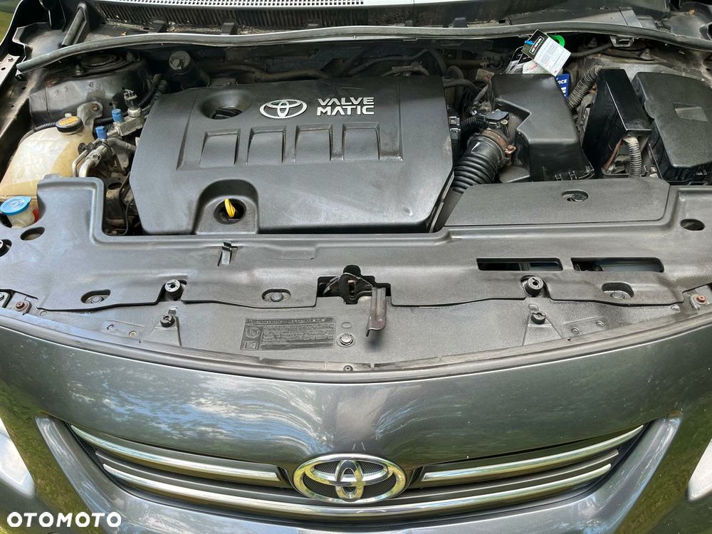 Toyota Corolla 1.6 Luna - 8