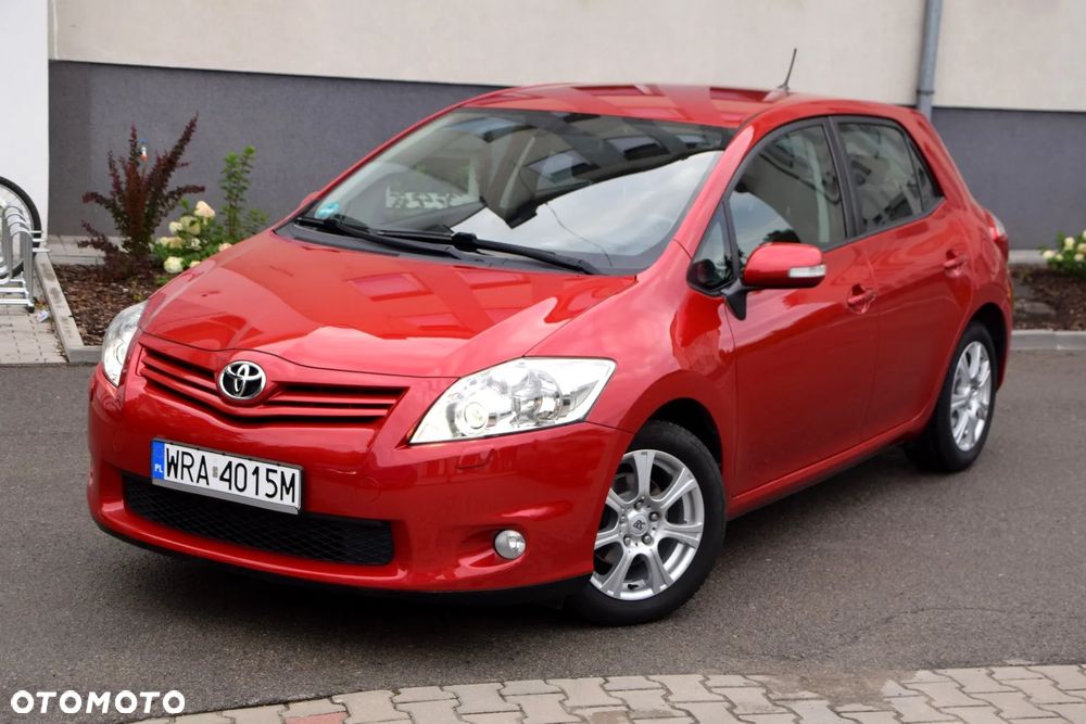 Toyota Auris 1.6 Premium MS - 2