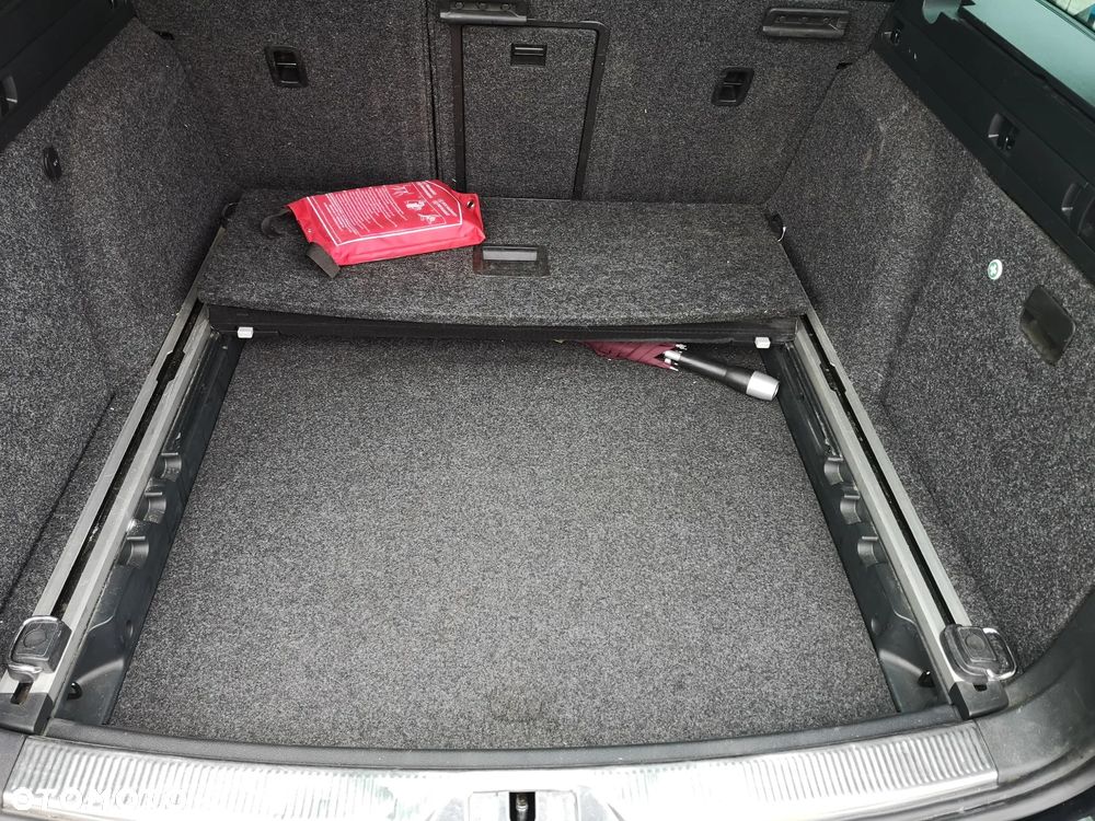 Skoda Superb 2.0 TDI DSG Elegance - 13