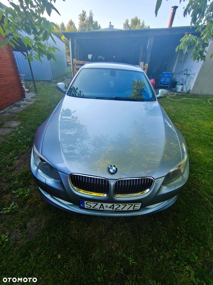 BMW Seria 3 330d xDrive - 29