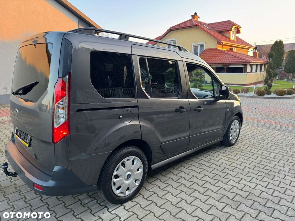 Ford Tourneo Connect - 10