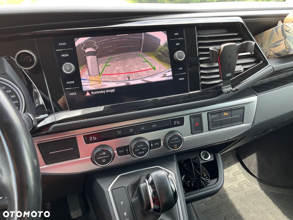 Volkswagen Multivan 2.0 TDI L1 Trendline DSG - 17
