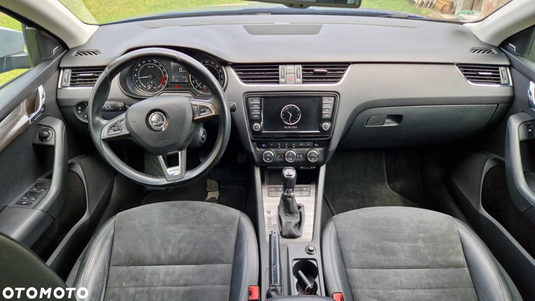 Skoda Octavia Scout 2.0 TDI 4x4 DSG - 12