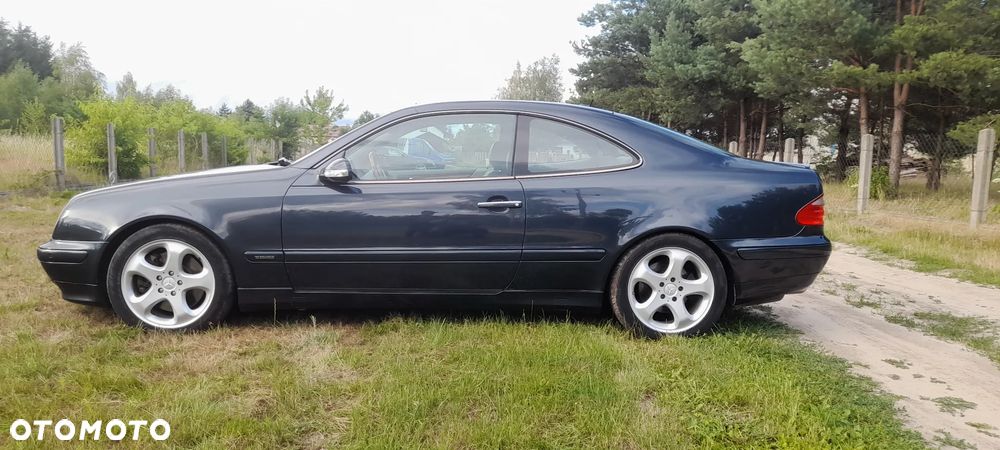 Mercedes-Benz CLK - 8