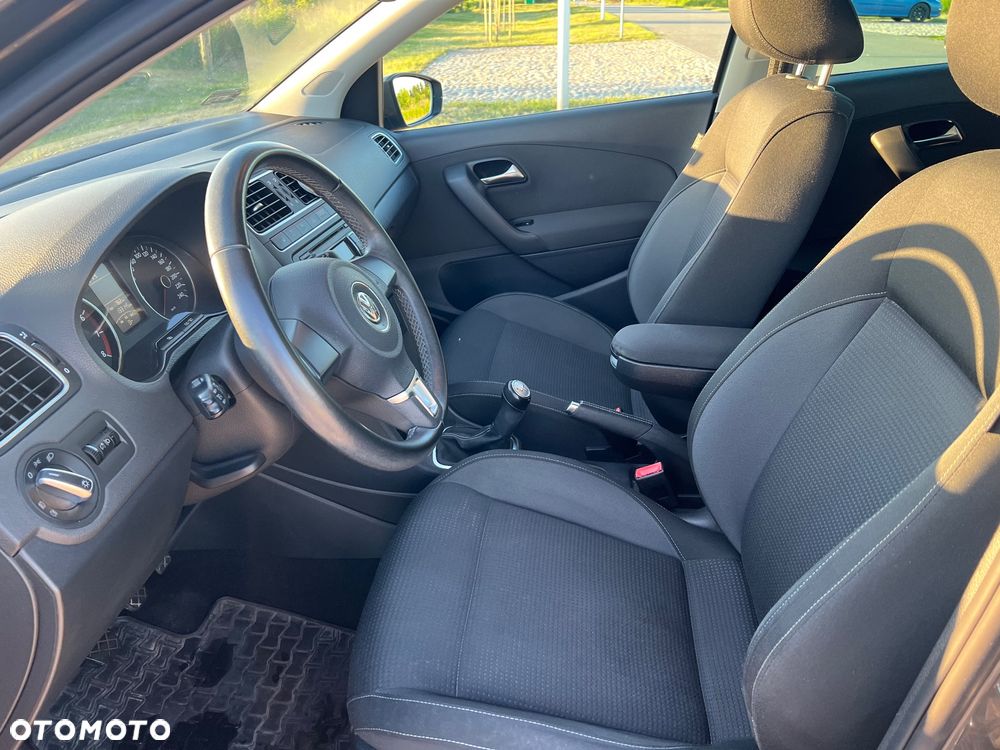 Volkswagen Polo 1.4 16V Comfortline - 9