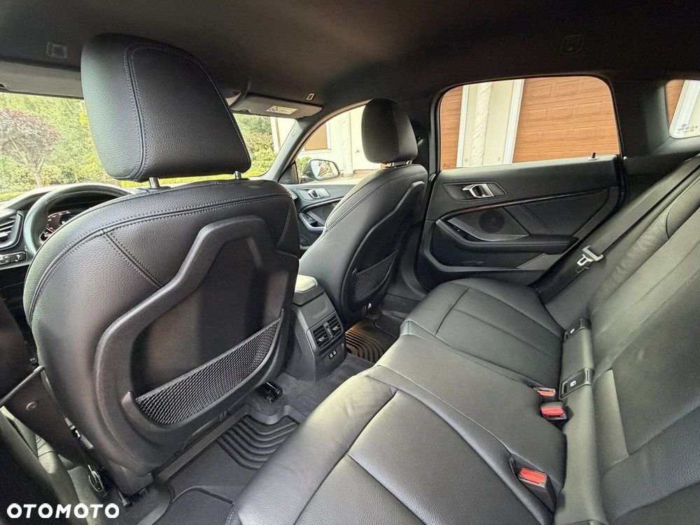 BMW Seria 2 220d xDrive M Sport sport - 39