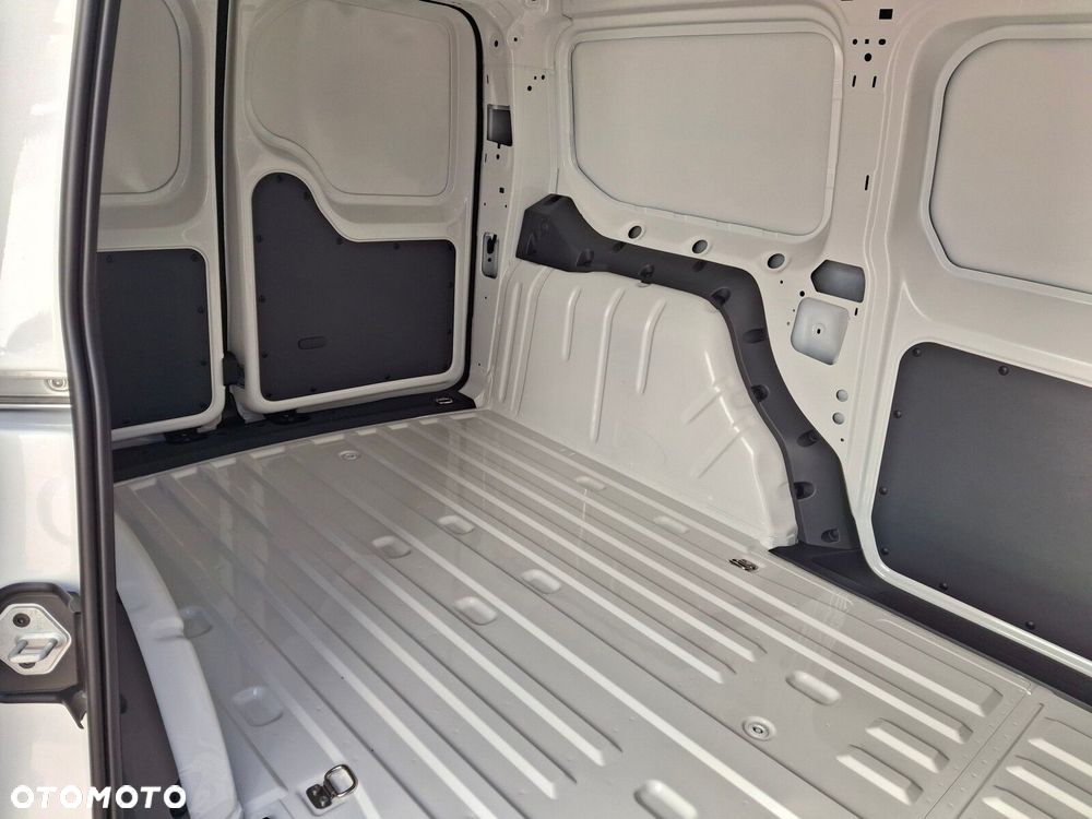 Volkswagen Caddy Maxi - 16