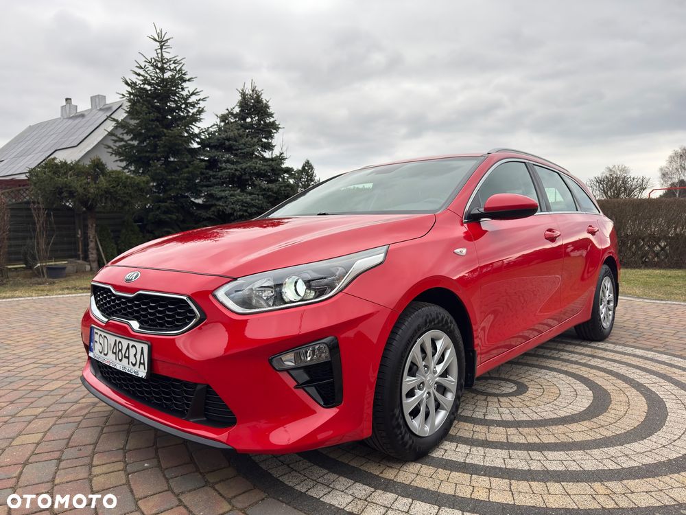 Kia Ceed - 10