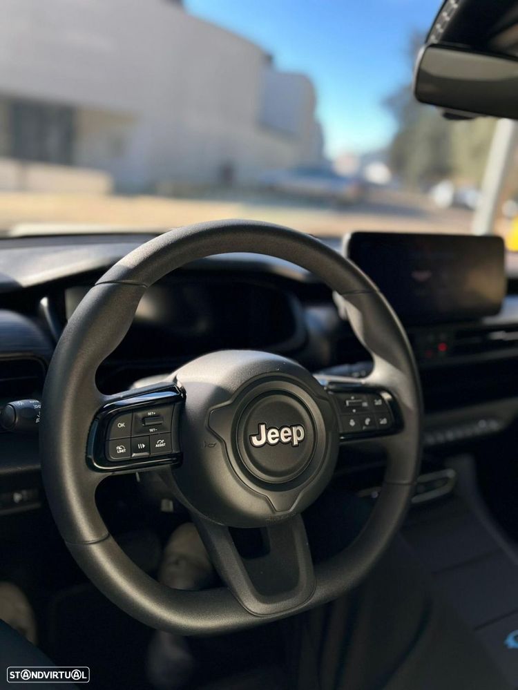 Jeep Avenger 54 kWh Summit - 15