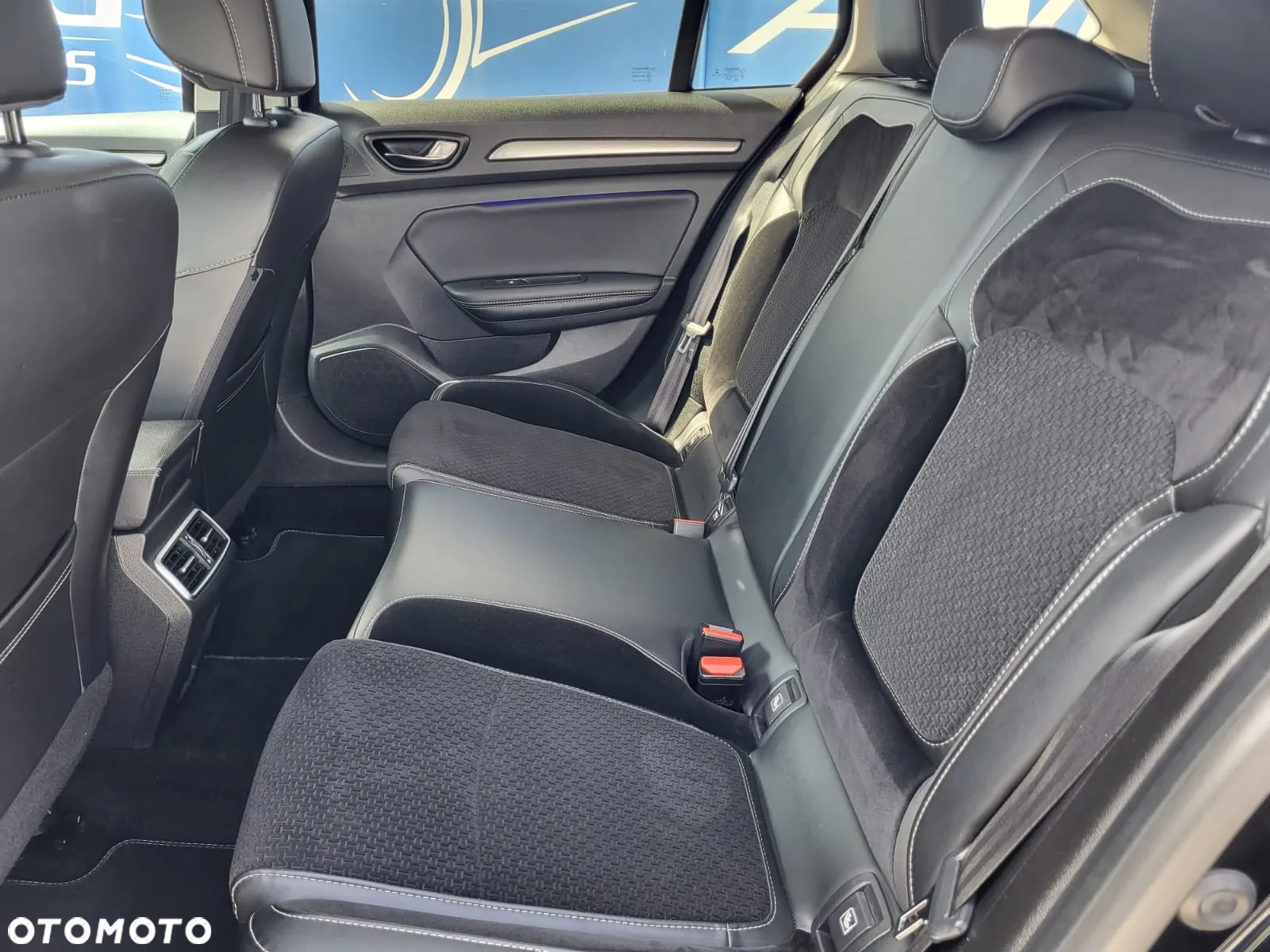 Renault Megane 1.5 dCi Intens EDC - 12