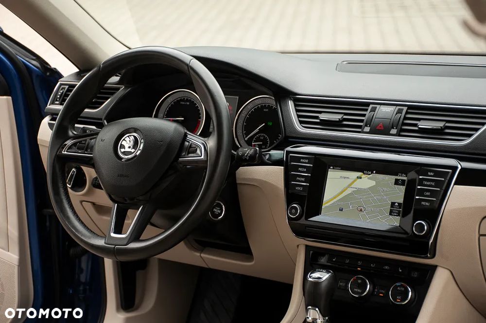 Skoda Superb 2.0 TDI DSG L&K - 10