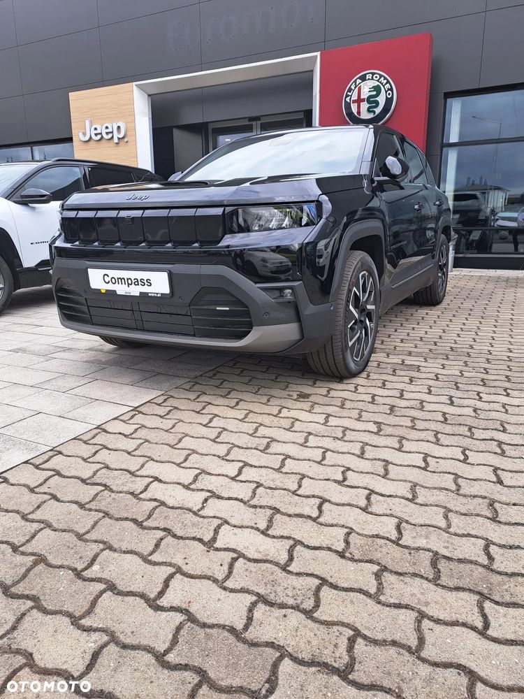 Jeep Compass 73.7kWh Altitude FWD - 8