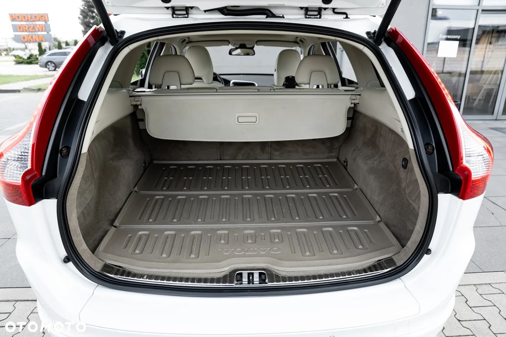 Volvo XC 60 D4 Geartronic Summum - 22