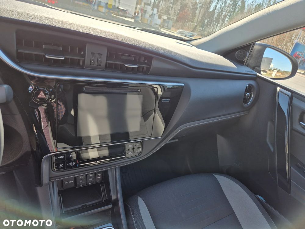 Toyota Auris 1.6 Comfort - 14