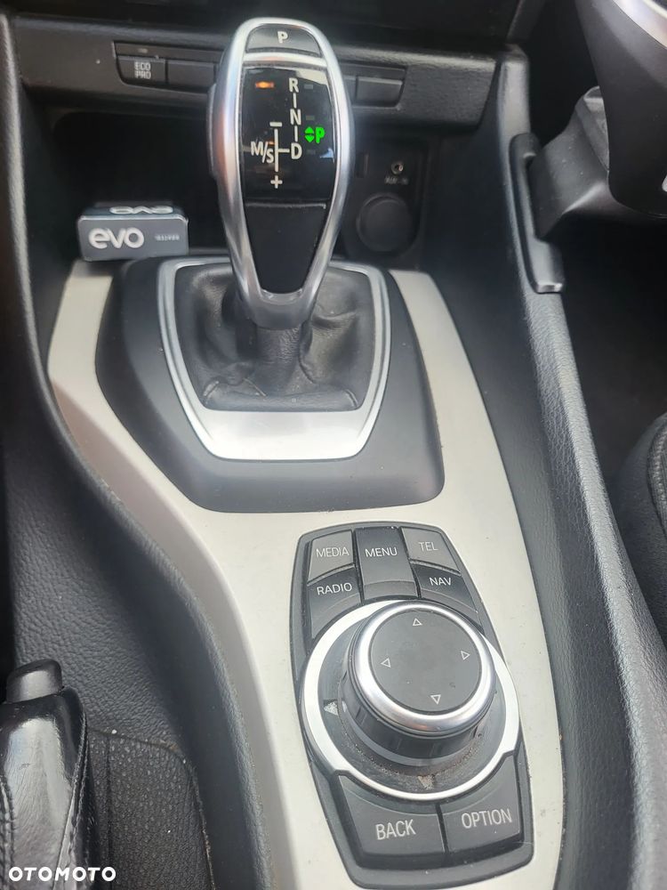 BMW X1 sDrive18d - 10