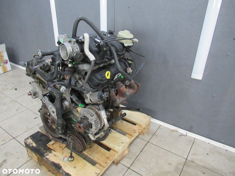 Silnik kompletny 3.8 V6 Voyager Grand Caravan - 3