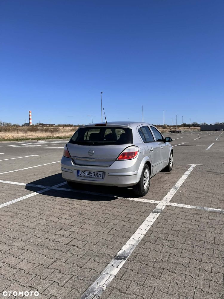 Opel Astra 1.4 - 3