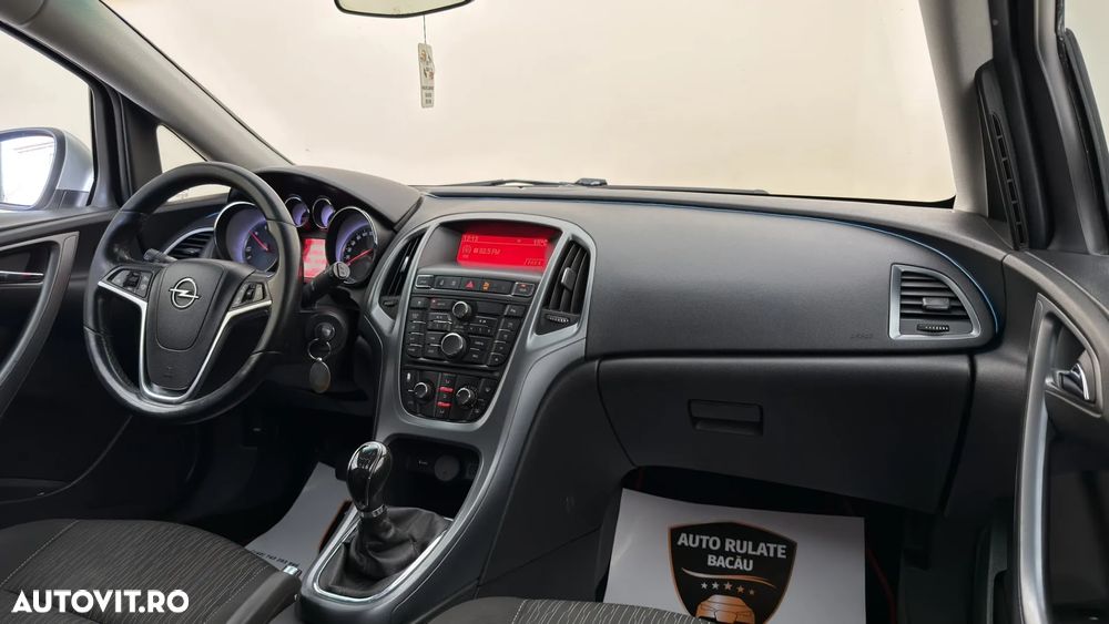Opel Astra - 13
