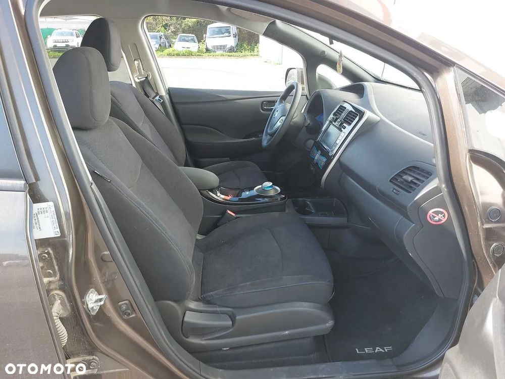 Nissan Leaf 24 kWh (mit Batterie) Acenta - 10