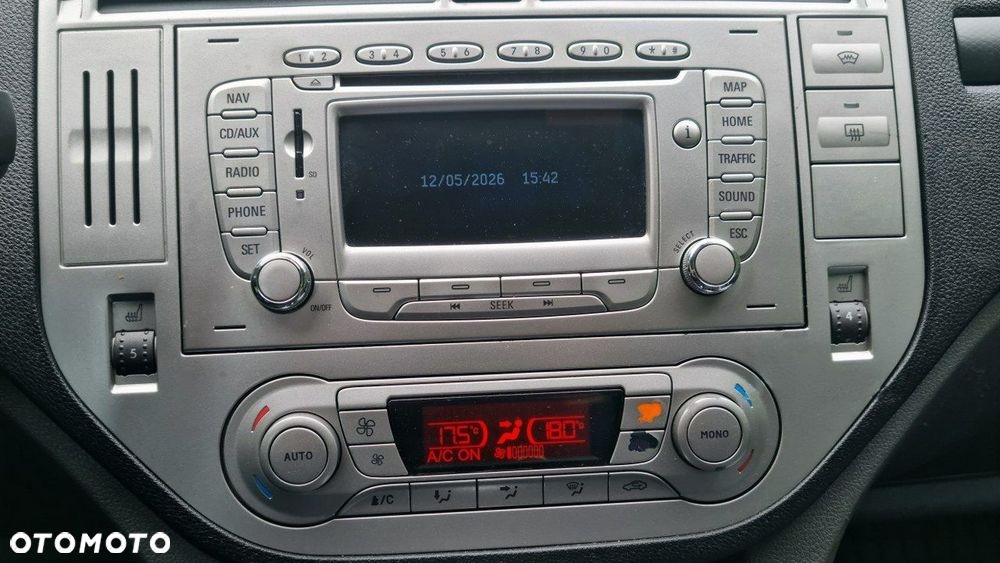 Ford Kuga - 17
