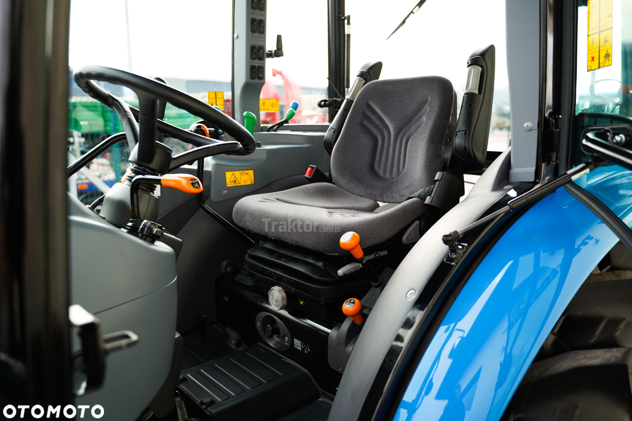 LS Traktor LS MT3.50 MEC CAB 4 x 4 47 KM - 19