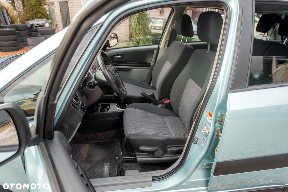 Suzuki SX4 1.6 GS / Premium - 18