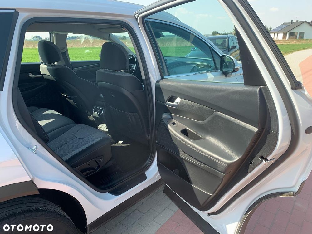 Hyundai Santa Fe ver-1-6-t--gdi-hev-executive - 39