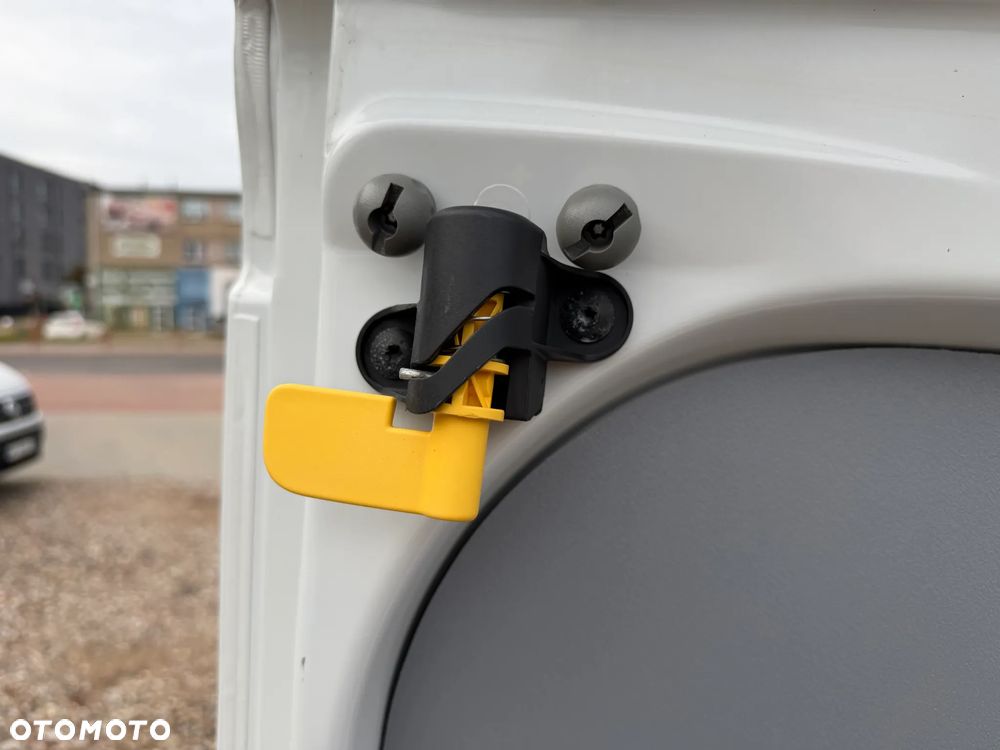 Renault TRAFIC VAN EXTRA Long, L2H1 MAXI, VAT-1, MOCNY SILNIK 2.0 dCi 145KM Euro6, ROZRZĄD NA ŁAŃCUCHU, DESIGN BUSINESS+ Radio ALPINE, REFLEKTORY RENAULT FULL LED PURE VISION+ PAKIET CHROM, MOBILNE BIURO, PARKTRONIKI, Furgon van z pełną zabudową paki 3m, Duża ładowność: 1124kg, Pojemność 6,7m3 - 28