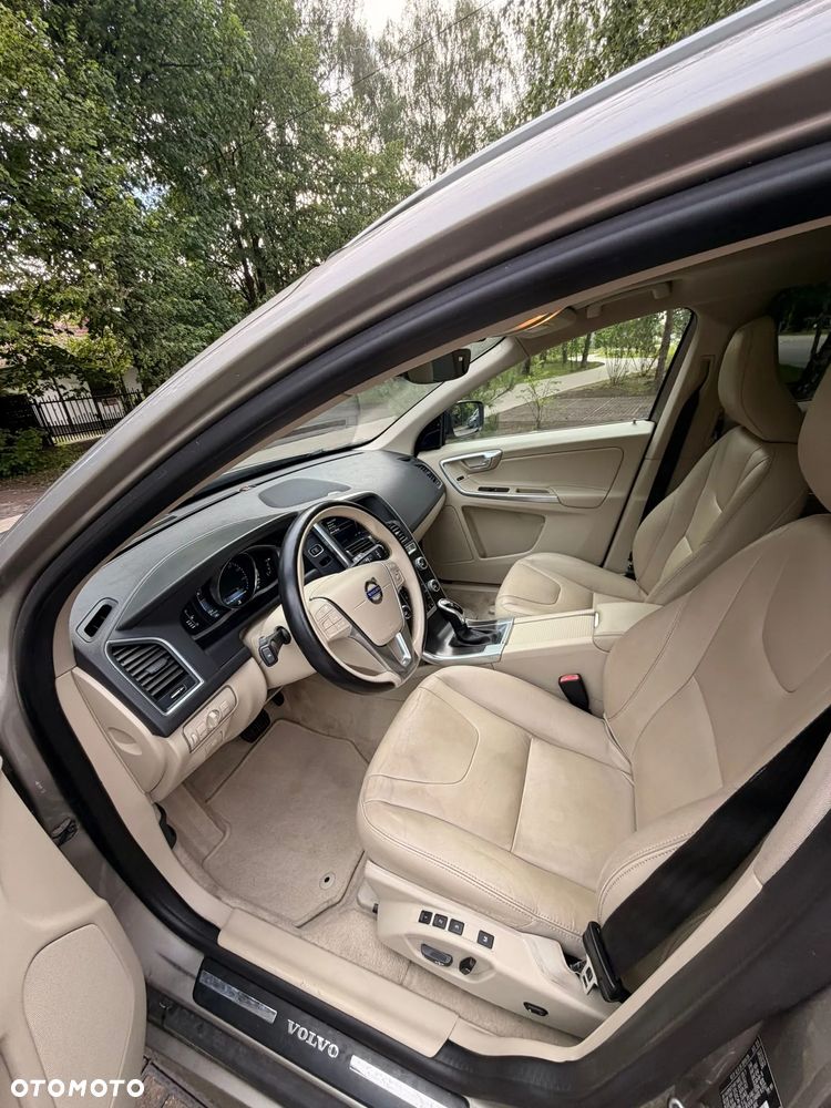Volvo XC 60 - 19