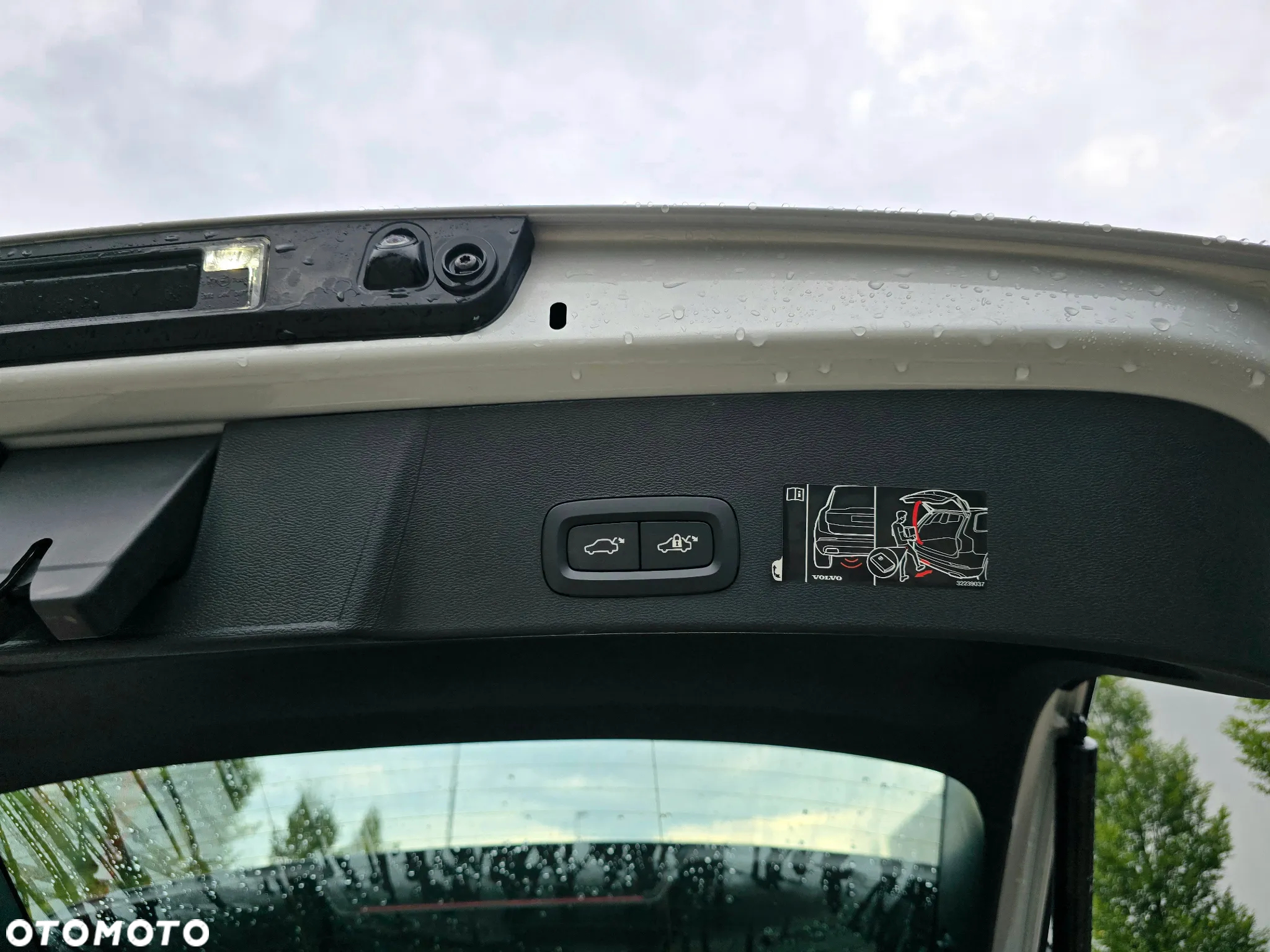 Volvo XC 40 B4 B AWD R-Design - 11