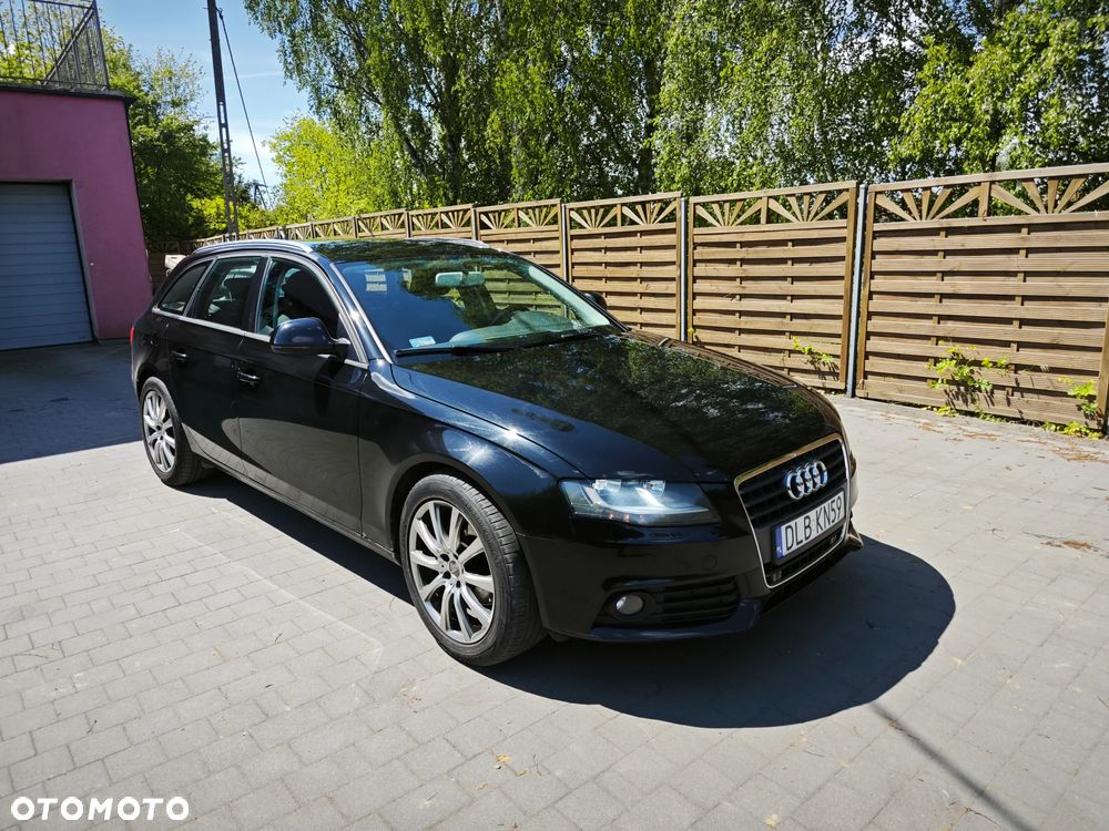 Audi A4 Avant 2.0 TDI - 8