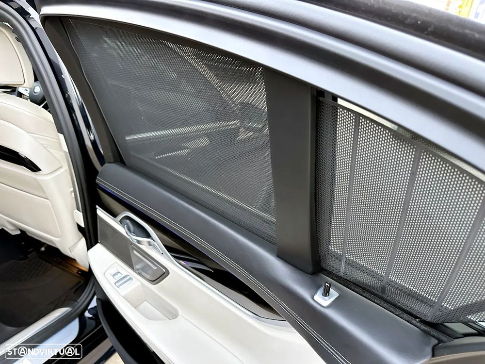 BMW 730 d Pack M - 43