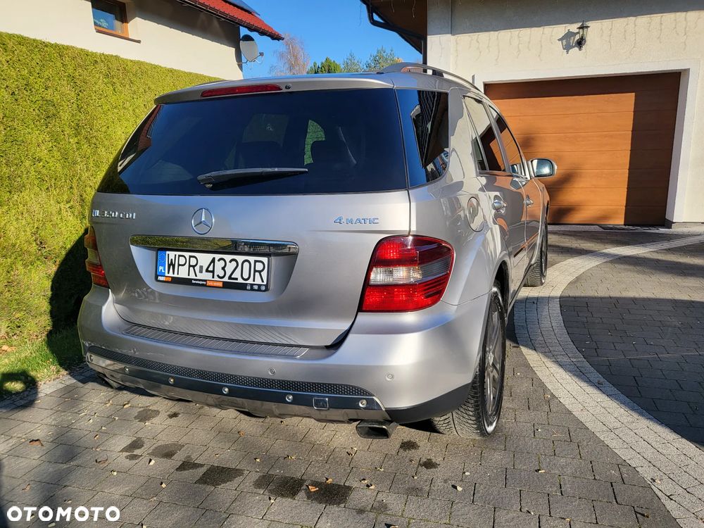 Mercedes-Benz ML - 17