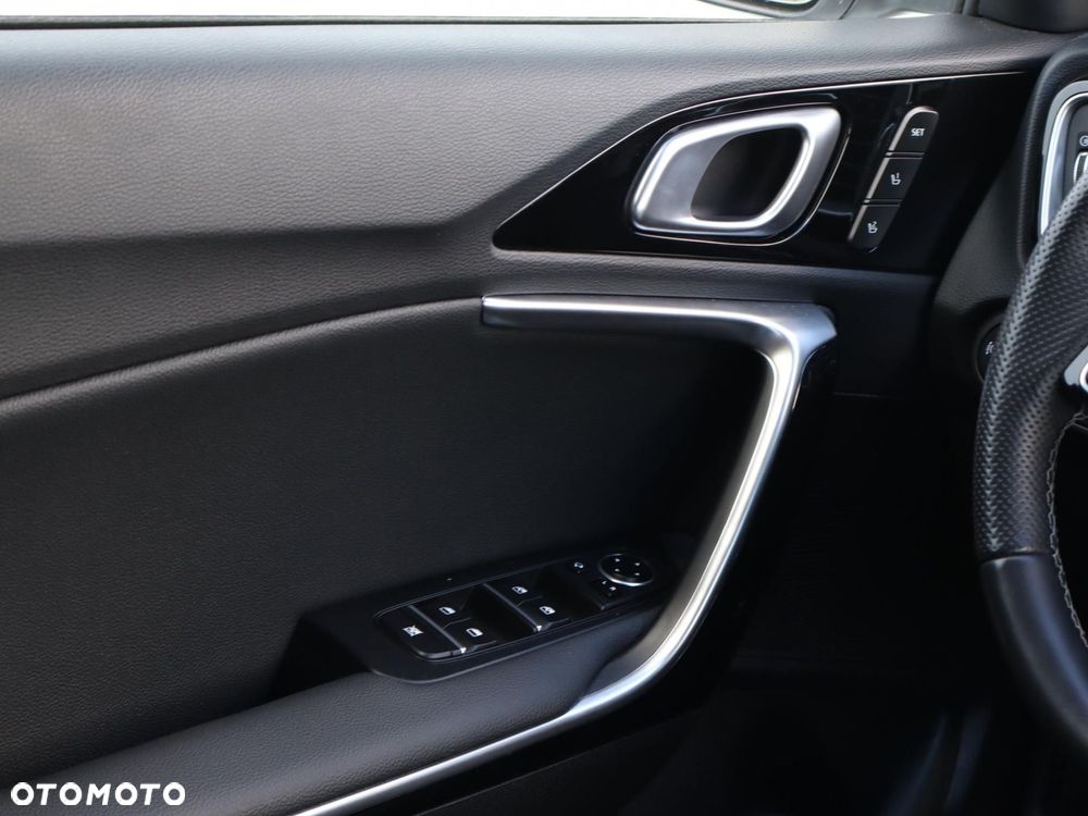 Kia ProCeed 1.5 T-GDI GT Line DCT - 13