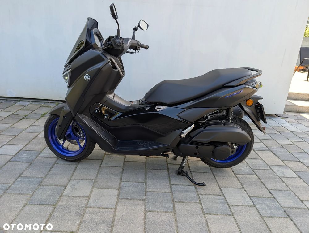 Yamaha NMAX - 4