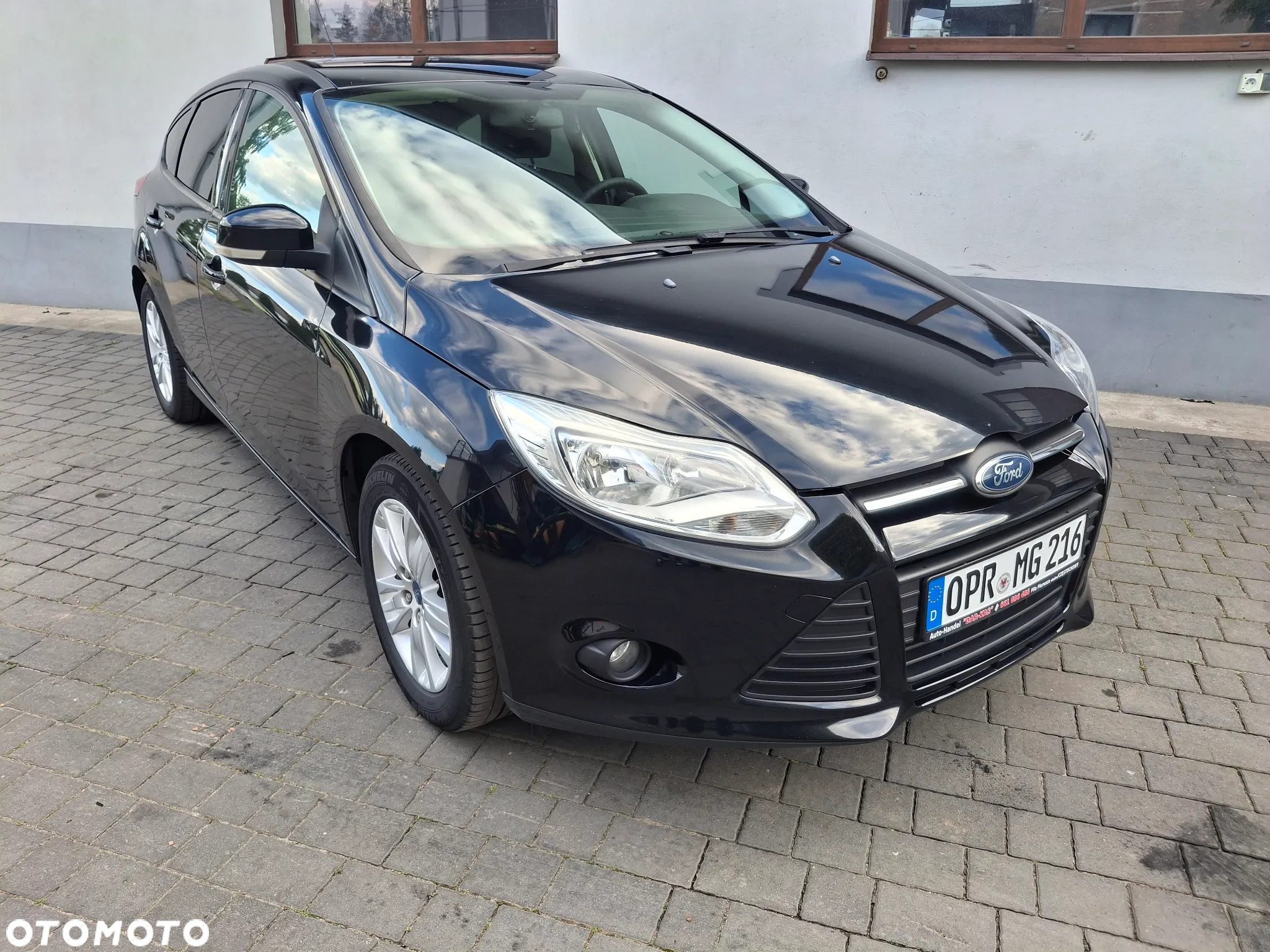 Ford Focus 1.6 Ambiente - 2