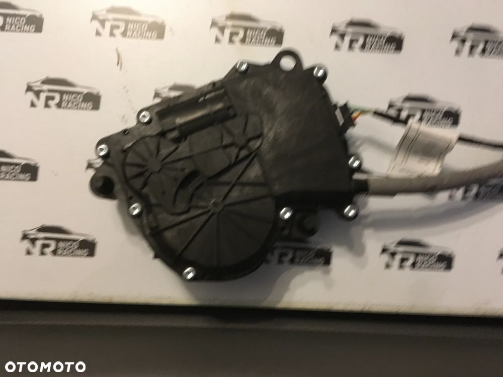 ZAMEK DOCIĄG TYLNEJ KLAPY BMW G02 F98 - 6