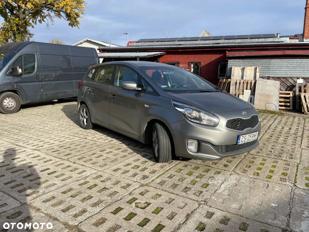 Kia Carens 1.7 CRDi L - 8