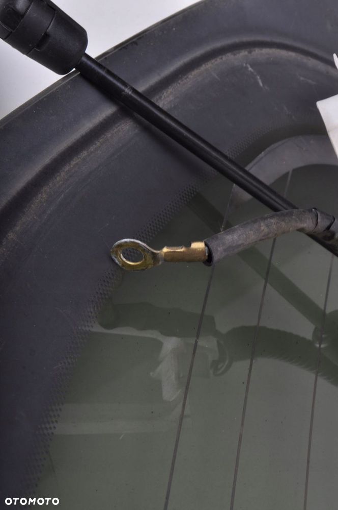 NISSAN PATHFINDER III R51 SZYBA TYŁ TYLNA KLAPY - 13