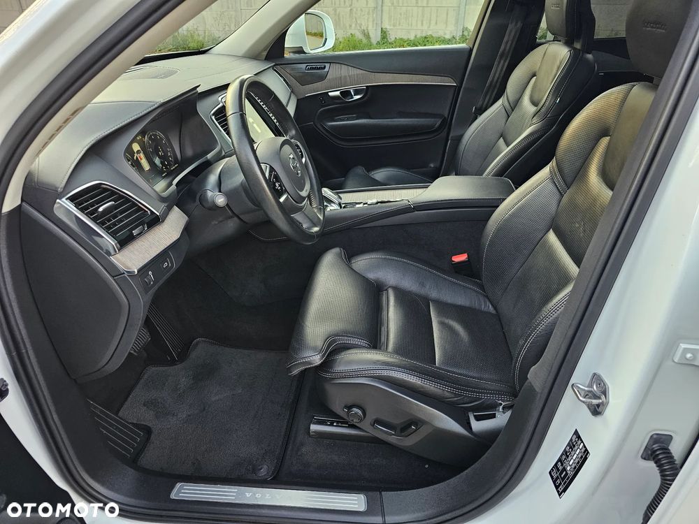 Volvo XC 90 - 18