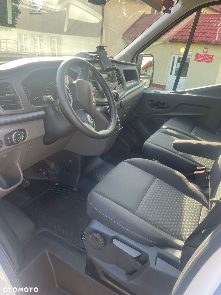 Ford Transit - 13