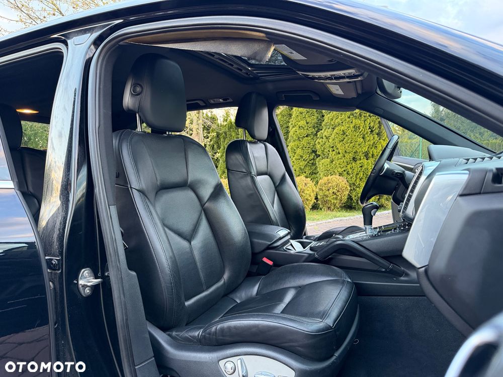 Porsche Cayenne - 9