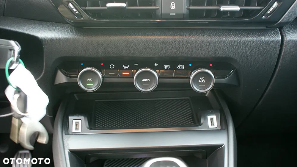Citroën C4 PureTech 100 Stop&Start LIVE - 13